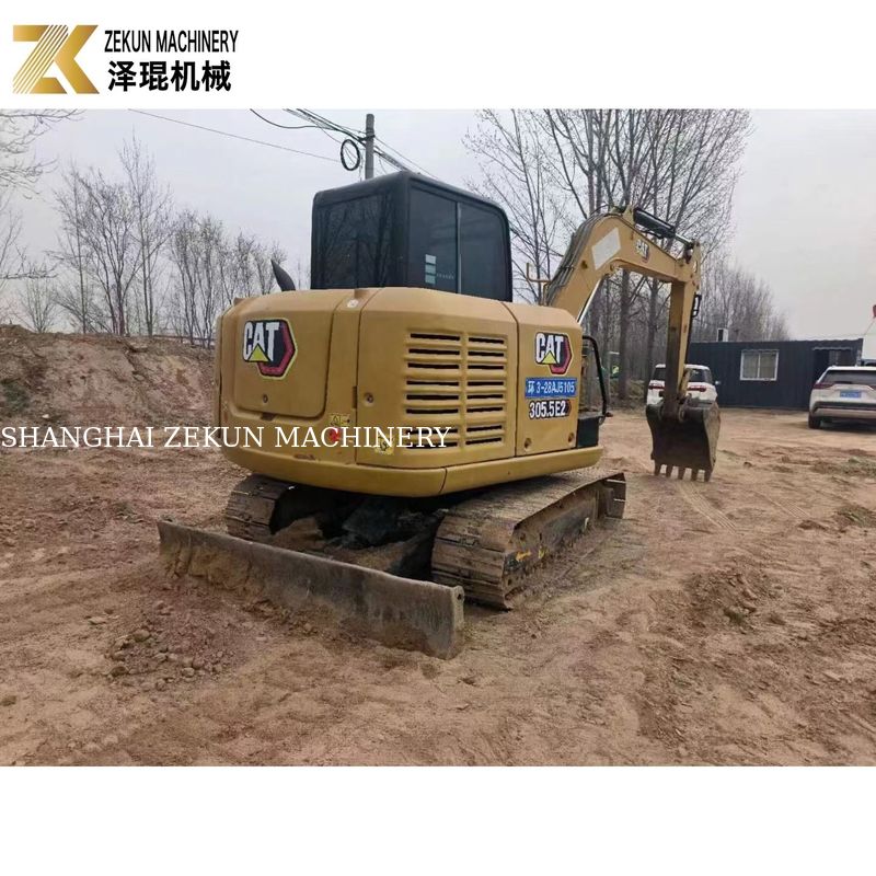 CAT 305.5E2 Grabarz żeglarski o pojemności 5,5 tony z hydraulicznym kciukiem od Caterpillar