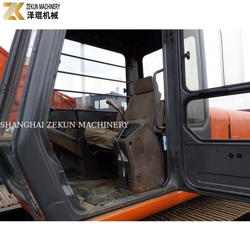 Ekskawator Hitachi EX120-1 do użytku w budowie dróg