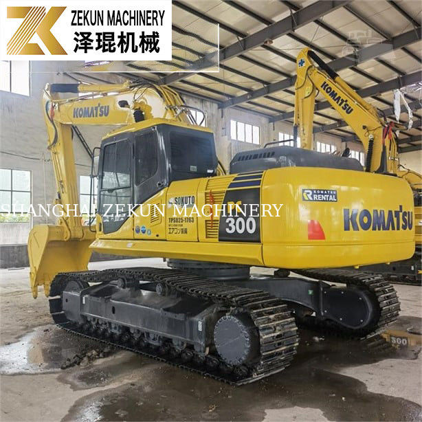32 tony 1,8 m3 używane ładowarki kołowe KOMATSU PC 300-7LC HD 6LE LC-8