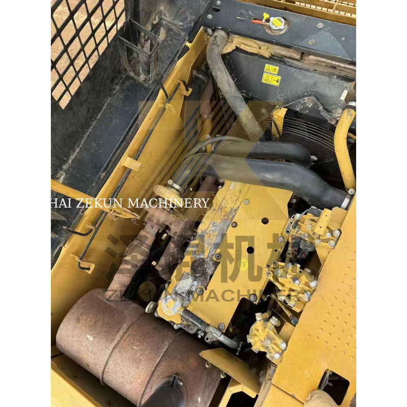 Używana koparka Cat 320D w Japonii o masie maszyny 20000 KG w dobrym stanie