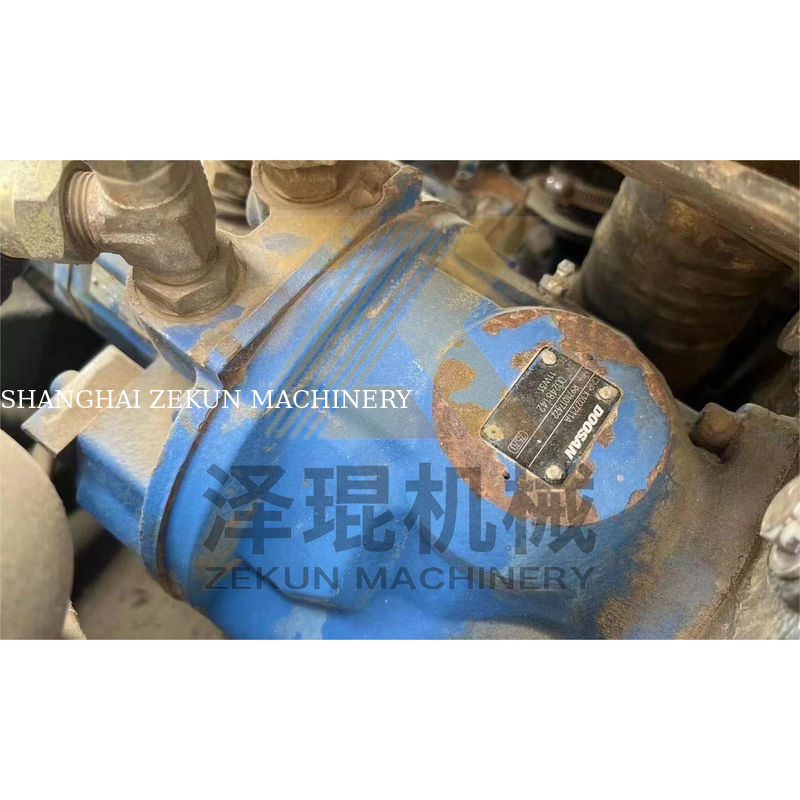 2015 używany grabarz Doosan DH60-7 w dobrym stanie Maszyna waży 5500 KG
