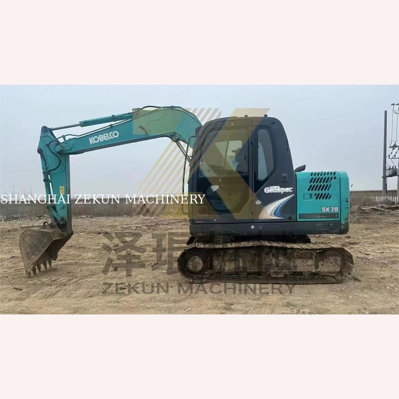0.4m3 Pojemność wiadra 2017 Używany Kobelco 907 E307D Sk75 Sk75-11 Ekskawator w Szanghaju