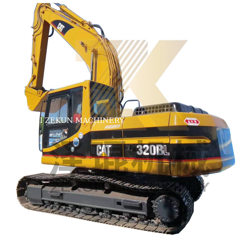 Stosowany bager Cat 320 BL o pojemności wiadra 0,92 m3 i 2001-4000 godzin pracy