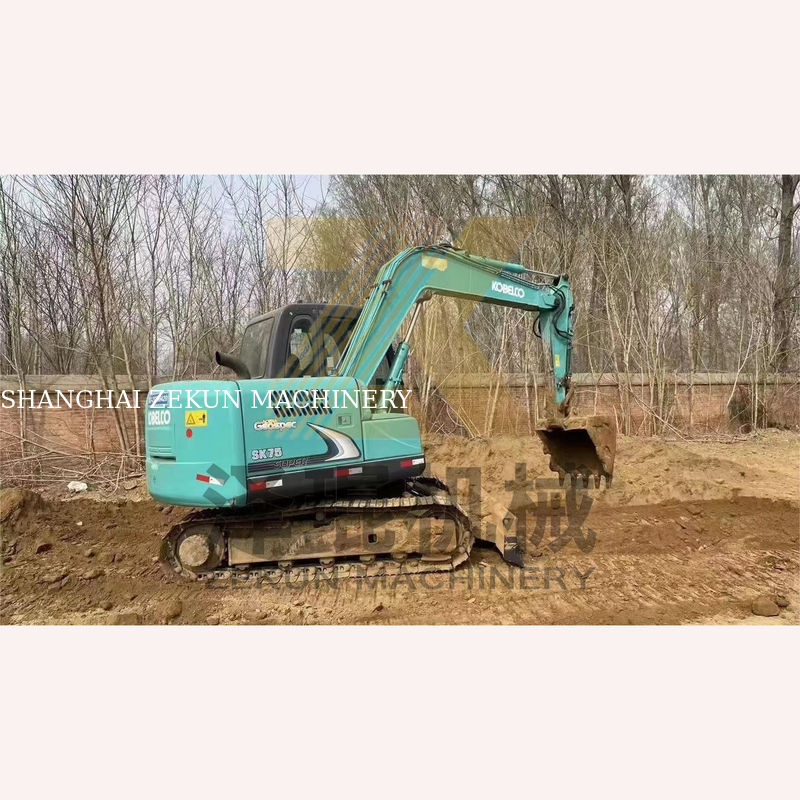 4001-6000 Godziny robocze używany koparz Kobelco SK75-8 SR na aukcjach w Szanghaju