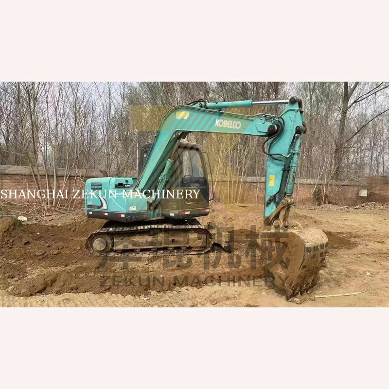 4001-6000 Godziny robocze używany koparz Kobelco SK75-8 SR na aukcjach w Szanghaju