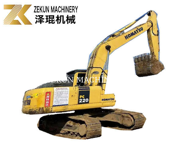 Japoński oryginalny koparz Komatsu PC200-8MO o pojemności 1,4 m3 w dobrym stanie