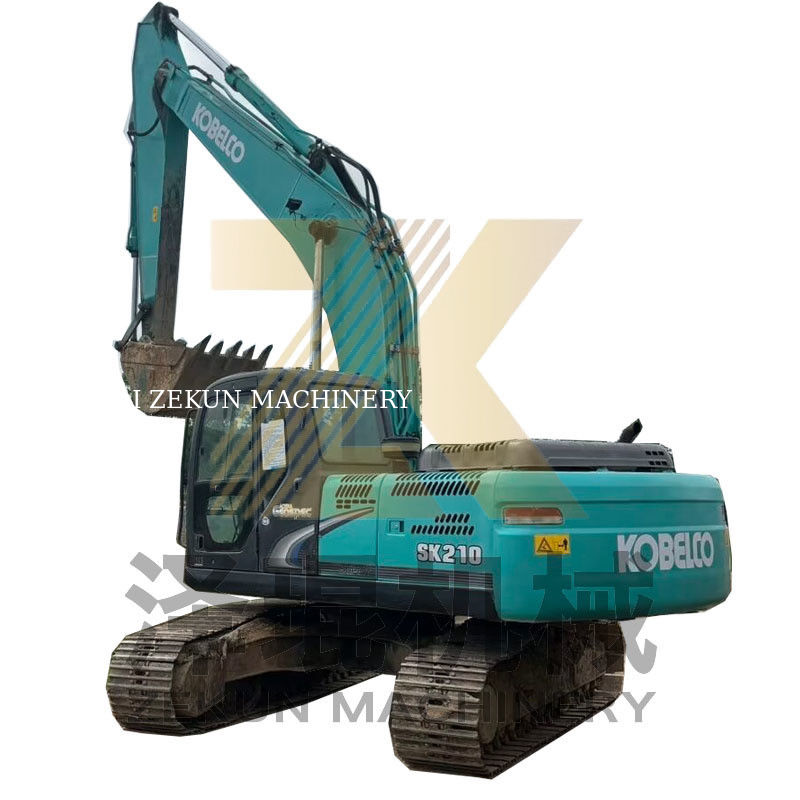 W dobrym stanie używana koparka Kobelco SK210-8 21 TON w Szanghaju z 2020 HINO Year i silnikiem