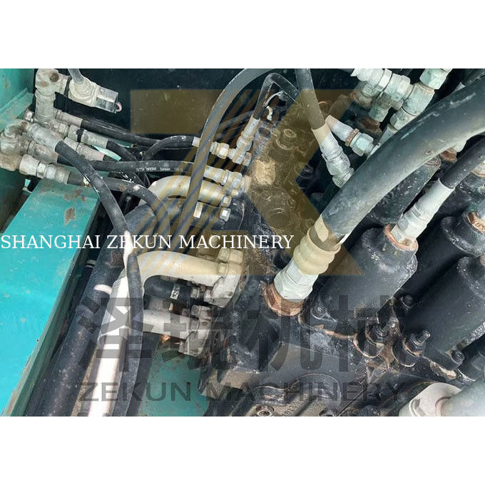Inne pompy hydrauliczne używane Kobelco SK200-8 Koparka i waga maszyny 20000 KG