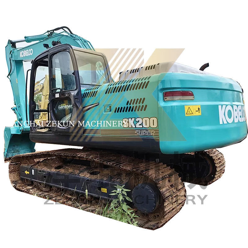 Ekskawator 20 ton Kobelco SK200-8 używany w Japonii o masie roboczej 20000 KG