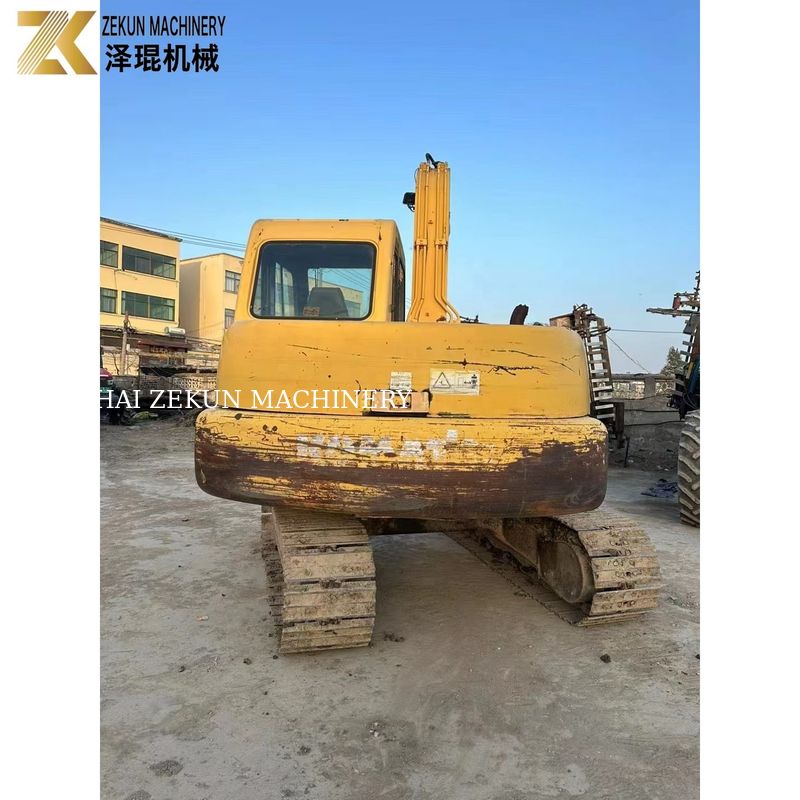 Wyposażone w ruchome koparki typu komatsu PC60-7