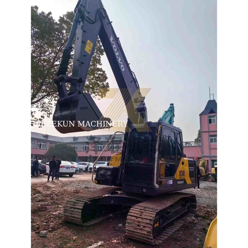 Inne pompy hydrauliczne EC140 Koparka w dobrym stanie i o masie maszyny 15870 kg