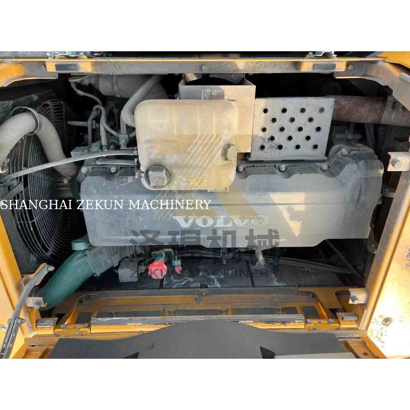 Walcownik Volvo Ec480dl z 4600 godzinami roboczymi i inny cylinder hydrauliczny