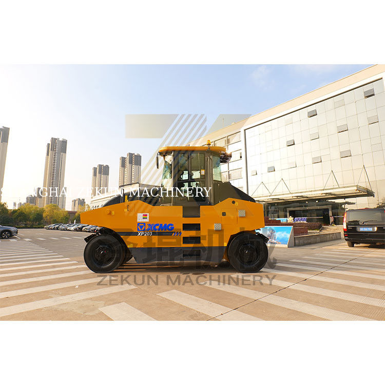 13ton XCMG XP203 Tire Roller China Stage II Road Construction Equipment