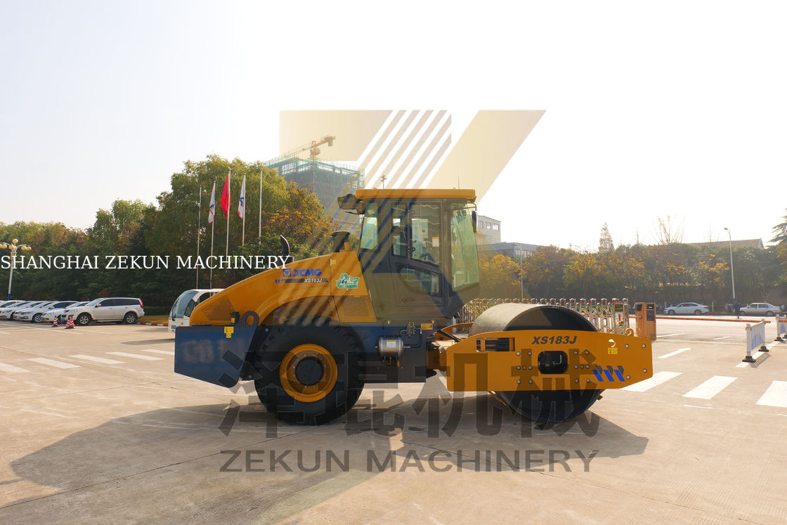18tonowa maszyna XCMG XS183J z jednym bębnem China Stage III
