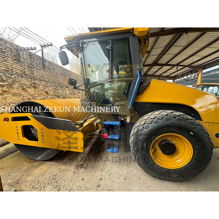 13tony XCMG XS135 W pełni hydrauliczny jedno bębnowy walcownik UE etap V