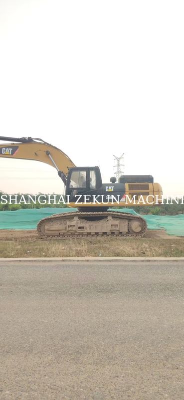 Ekskawator Cat 340D2L 2019 z 8 436 godzinami pracy Doskonała wydajność