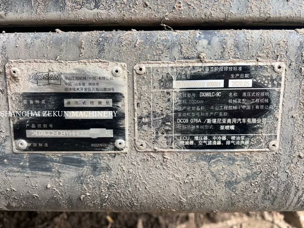 Użyte koparnie Doosan DX380 z 4 816 godzinami pracy w dobrym stanie