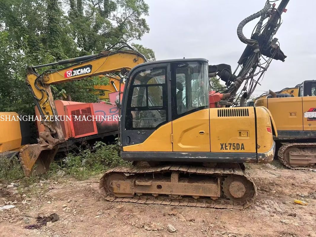 2021 XCMG XE75DA Hydraulic Crawler Excavator 7.5 Ton Class z rozbiórką i uchwytami