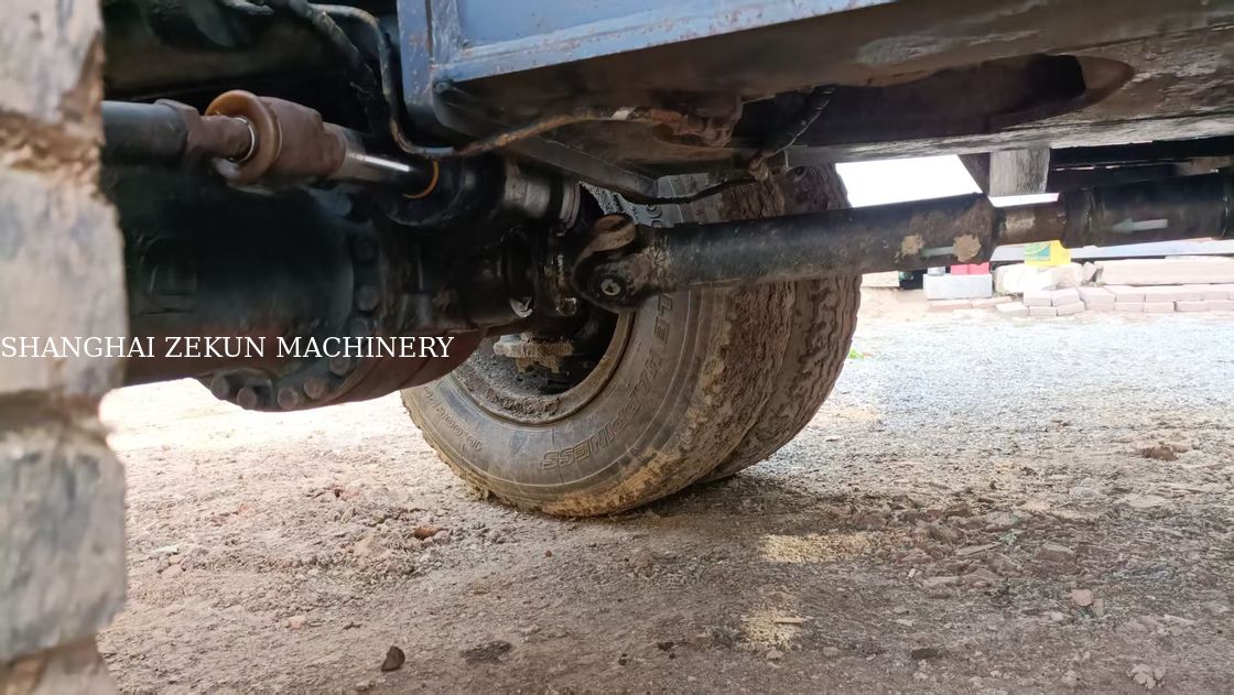 Hyundai R210W-9 Koparka na kółkach 330 l pojemność zbiornika paliwa i zawór hydrauliczny