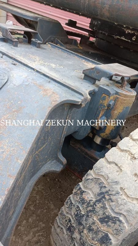 Hyundai R210W-9 Koparka na kółkach 330 l pojemność zbiornika paliwa i zawór hydrauliczny