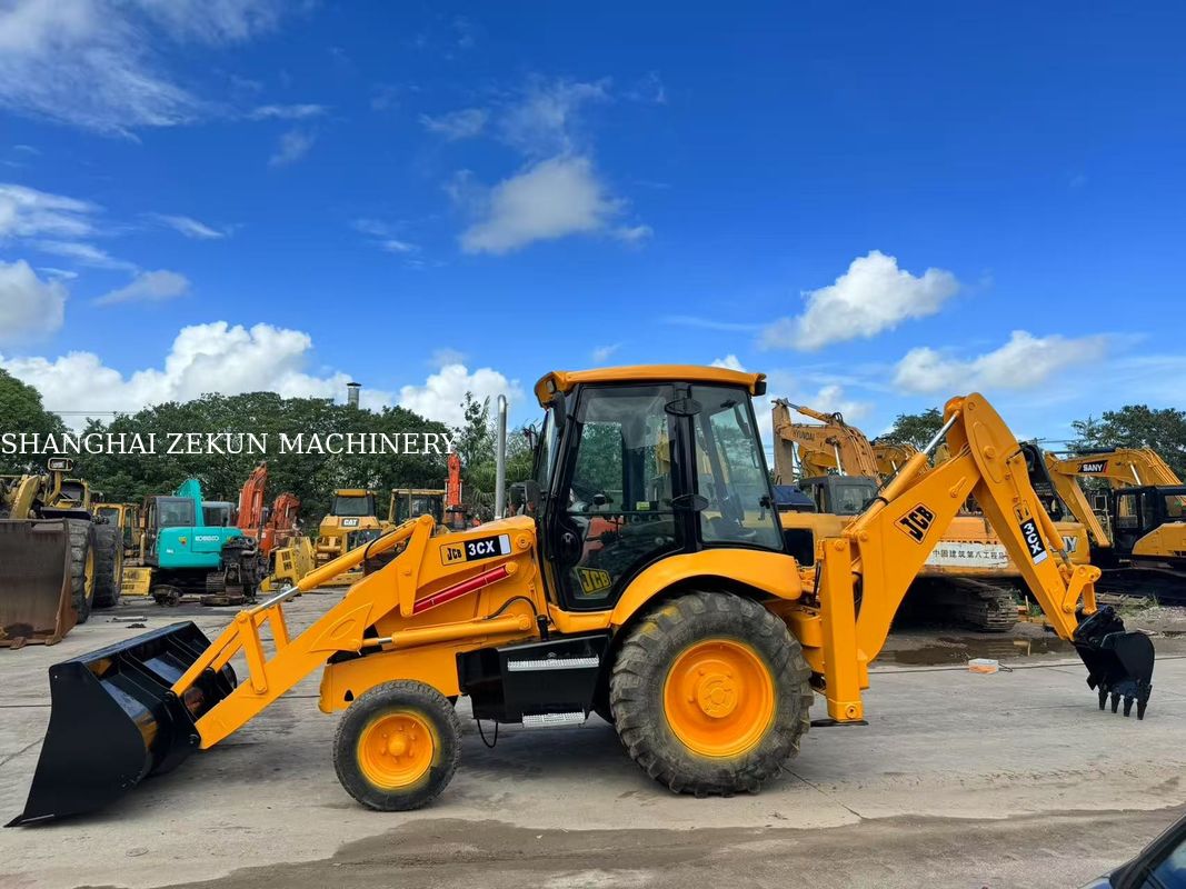 2001 JCB 3CX Excavator Backhoe Loader z przepływem 95 l/min Hydraulic System