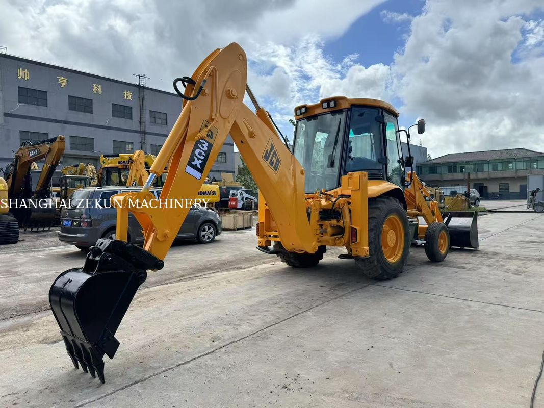 2001 JCB 3CX Excavator Backhoe Loader z przepływem 95 l/min Hydraulic System