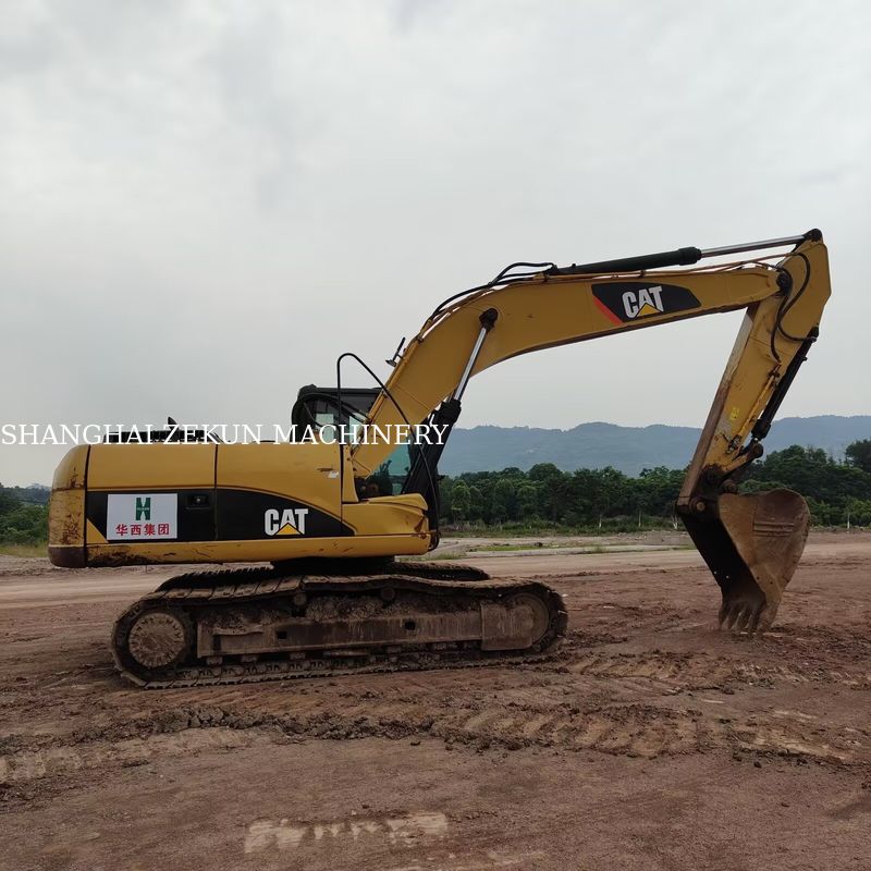 Koparka CAT 320D z 2016 roku, klasa 20 ton, z silnikiem CAT C6.4 ACERT, maksymalna głębokość kopania 680 mm