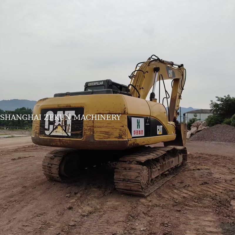 Koparka CAT 320D z 2016 roku, klasa 20 ton, z silnikiem CAT C6.4 ACERT, maksymalna głębokość kopania 680 mm