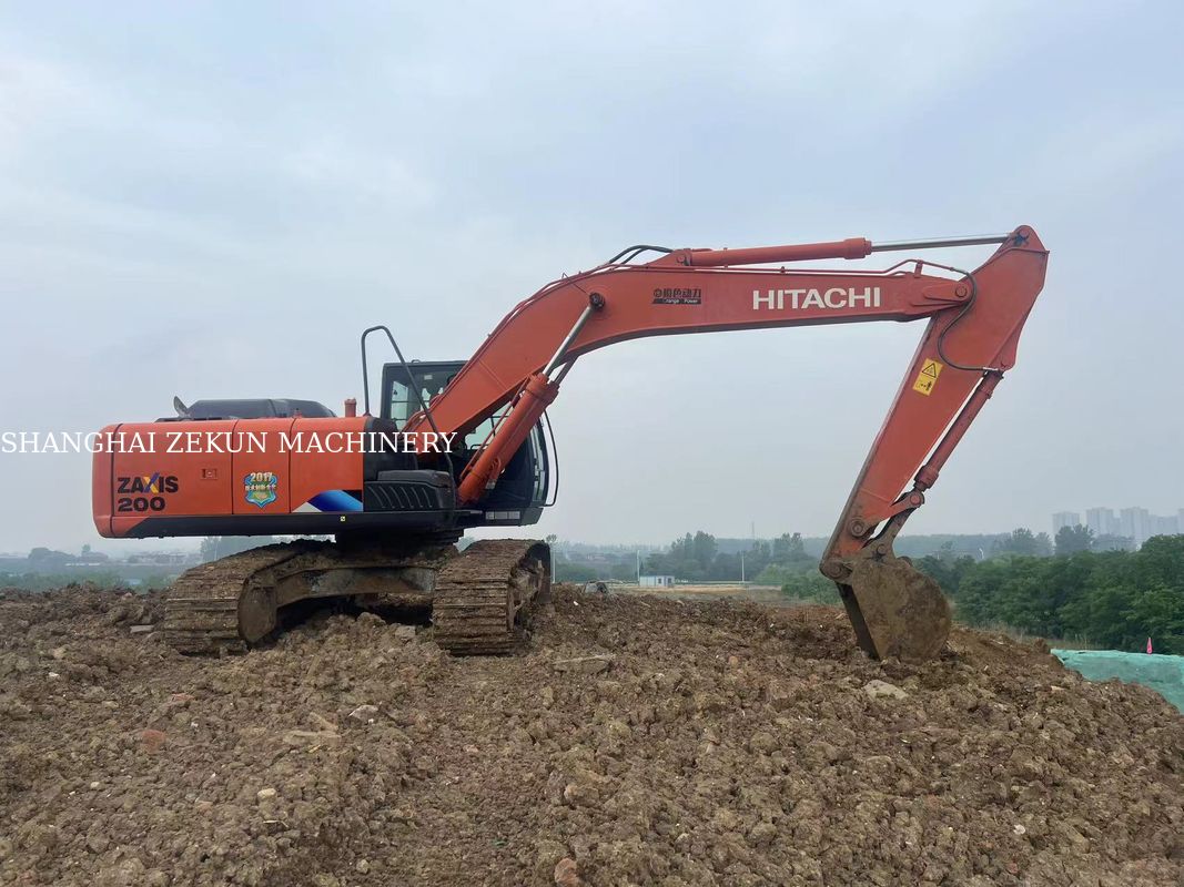 Koparka Hitachi ZX220-5A z 2020 roku, 6541 motogodzin, maksymalna wysokość kopania 630 mm, maksymalna głębokość kopania 670 mm, do ciężkich prac