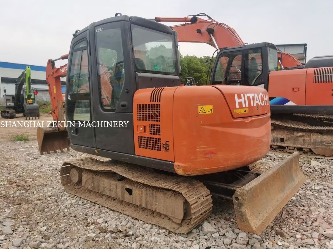 Koparka Hitachi ZX60C-6A 2023, 2785 mtg, Waga eksploatacyjna 5, Spełnia normę emisji spalin Tier 3 / Stage III