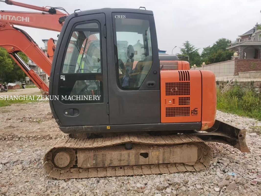 Koparka Hitachi ZX60C-6A 2023, 2785 mtg, Waga eksploatacyjna 5, Spełnia normę emisji spalin Tier 3 / Stage III
