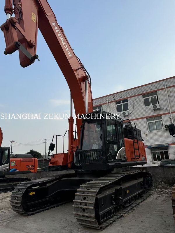 2024 Hitachi ZX520LCH Ekskawator Maksymalny zasięg na poziomie 12 Wydzielność 15,68 L dla następnego projektu