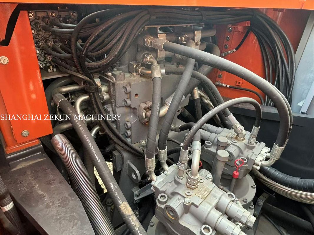 2024 Hitachi ZX520LCH Ekskawator Maksymalny zasięg na poziomie 12 Wydzielność 15,68 L dla następnego projektu