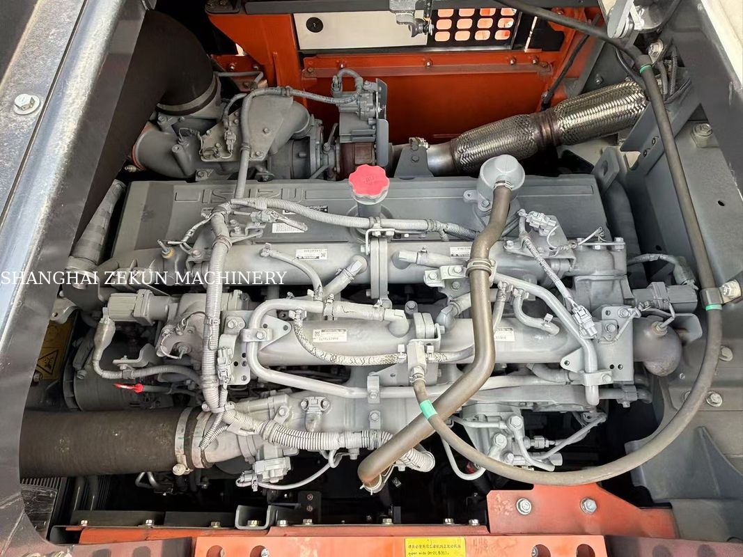 2024 Hitachi ZX520LCH Ekskawator Maksymalny zasięg na poziomie 12 Wydzielność 15,68 L dla następnego projektu