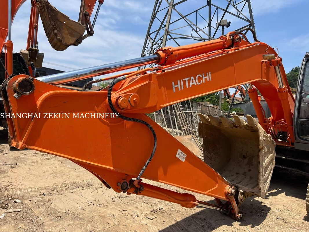 Koparka Hitachi ZX120-6 14165 motogodzin dla potrzeb biznesowych Pojemność zbiornika paliwa 240 L Ciśnienie hydrauliczne 34.3 MPa
