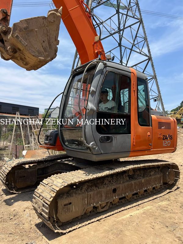 Koparka Hitachi ZX120-6 14165 motogodzin dla potrzeb biznesowych Pojemność zbiornika paliwa 240 L Ciśnienie hydrauliczne 34.3 MPa