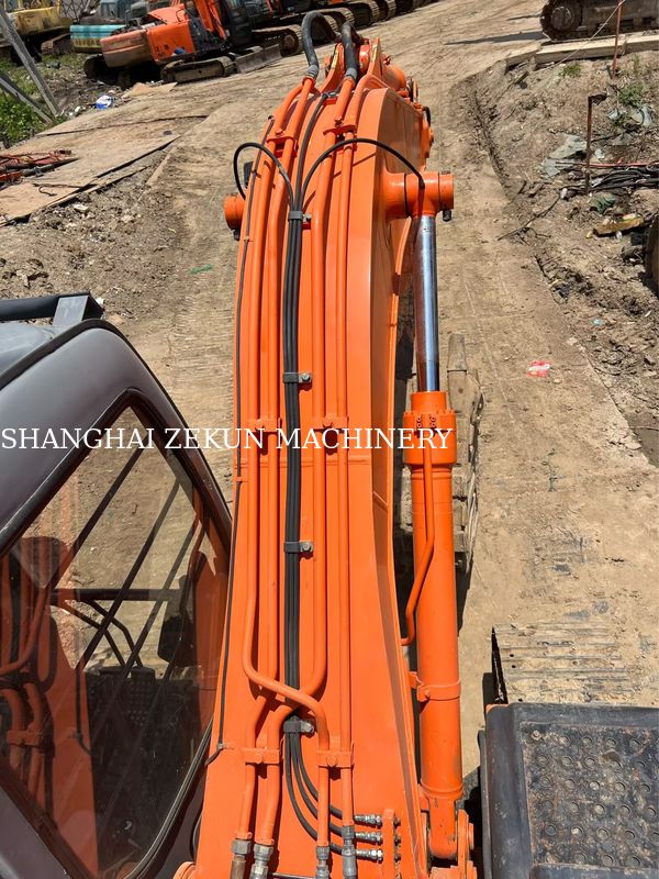 Koparka Hitachi ZX120-6 14165 motogodzin dla potrzeb biznesowych Pojemność zbiornika paliwa 240 L Ciśnienie hydrauliczne 34.3 MPa