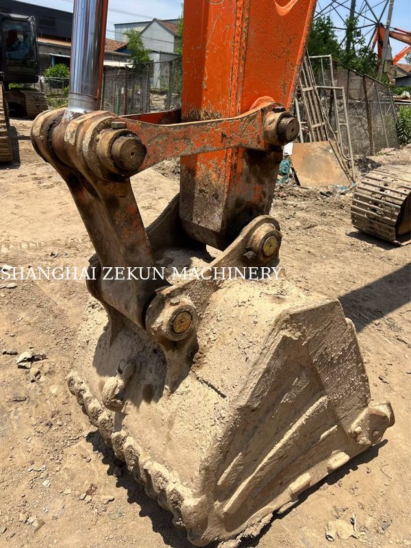Koparka Hitachi ZX120-6 14165 motogodzin dla potrzeb biznesowych Pojemność zbiornika paliwa 240 L Ciśnienie hydrauliczne 34.3 MPa