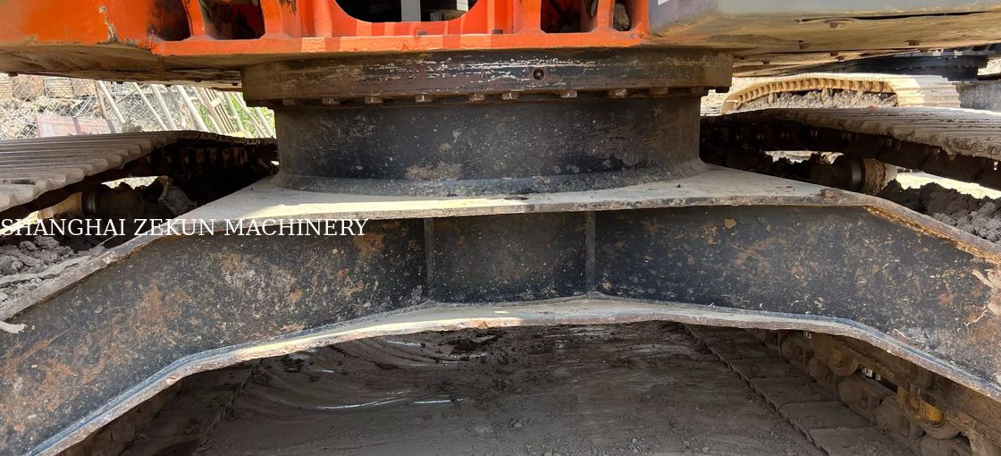 Koparka Hitachi ZX120-6 14165 motogodzin dla potrzeb biznesowych Pojemność zbiornika paliwa 240 L Ciśnienie hydrauliczne 34.3 MPa