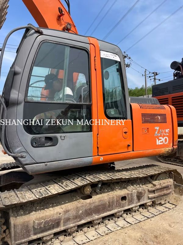 Koparka Hitachi ZX120-6 używana z ramieniem o długości 2,5 m i maksymalną wysokością wysypu 210 mm, 11158 motogodzin