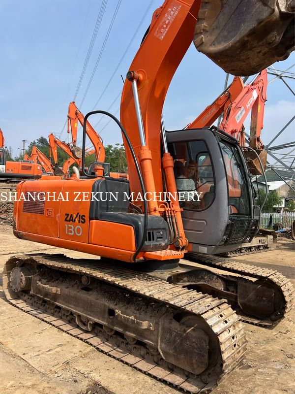 Używany Ekskawator Hitachi ZX130-6 z prędkością 11053h 4.6m Długość wiatru 34.3 MPa Ciśnienie hydrauliczne