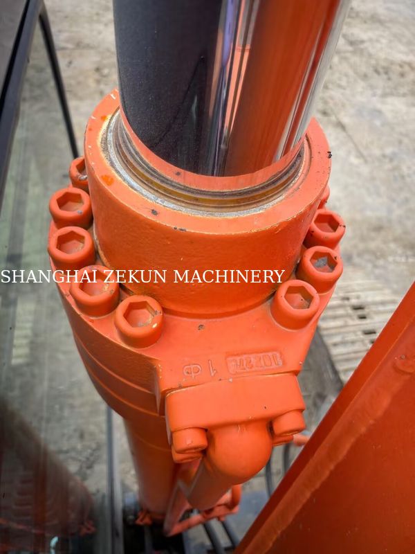 Koparka Hitachi ZX200-3G 10658h Długość ramienia 2,94 m Maksymalna wysokość kopania 620 mm