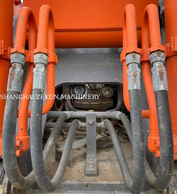 Koparka Hitachi ZX200-3G 10658h Długość ramienia 2,94 m Maksymalna wysokość kopania 620 mm