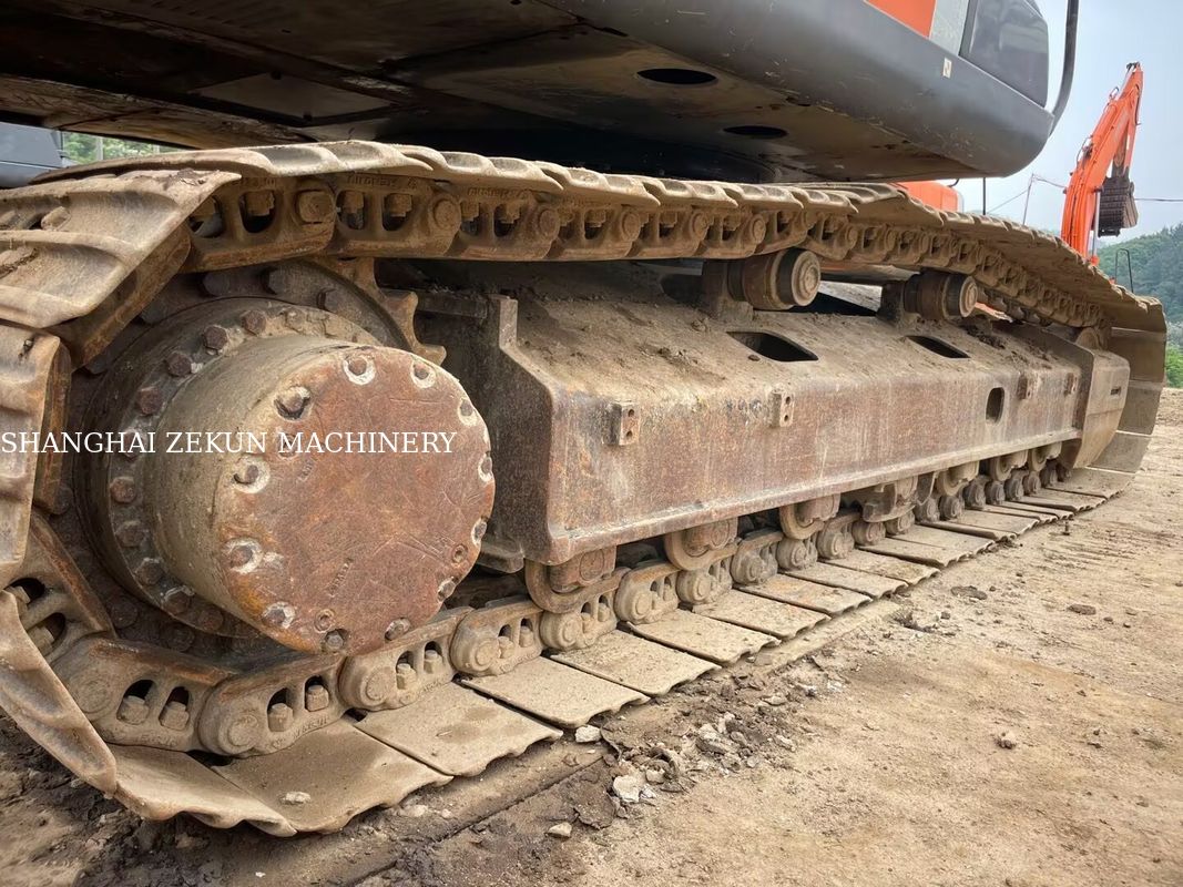 Koparka Hitachi ZX200-3G 10658h Długość ramienia 2,94 m Maksymalna wysokość kopania 620 mm
